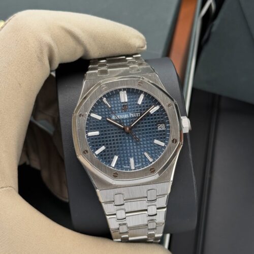 17F24B4C-4BE9-423E-BD17-5DD84897C0ED.jpg AUDEMARS PIGUET ROYAL OAK DEEP BLUE