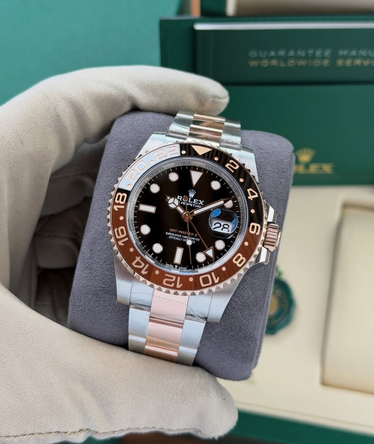 ROLEX GMT MASTER II "ROOT-BEER" - Image 2