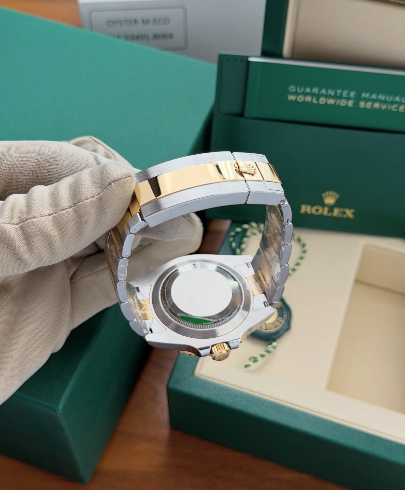 ROLEX SUBMARINER GOLD & BLACK - Image 3
