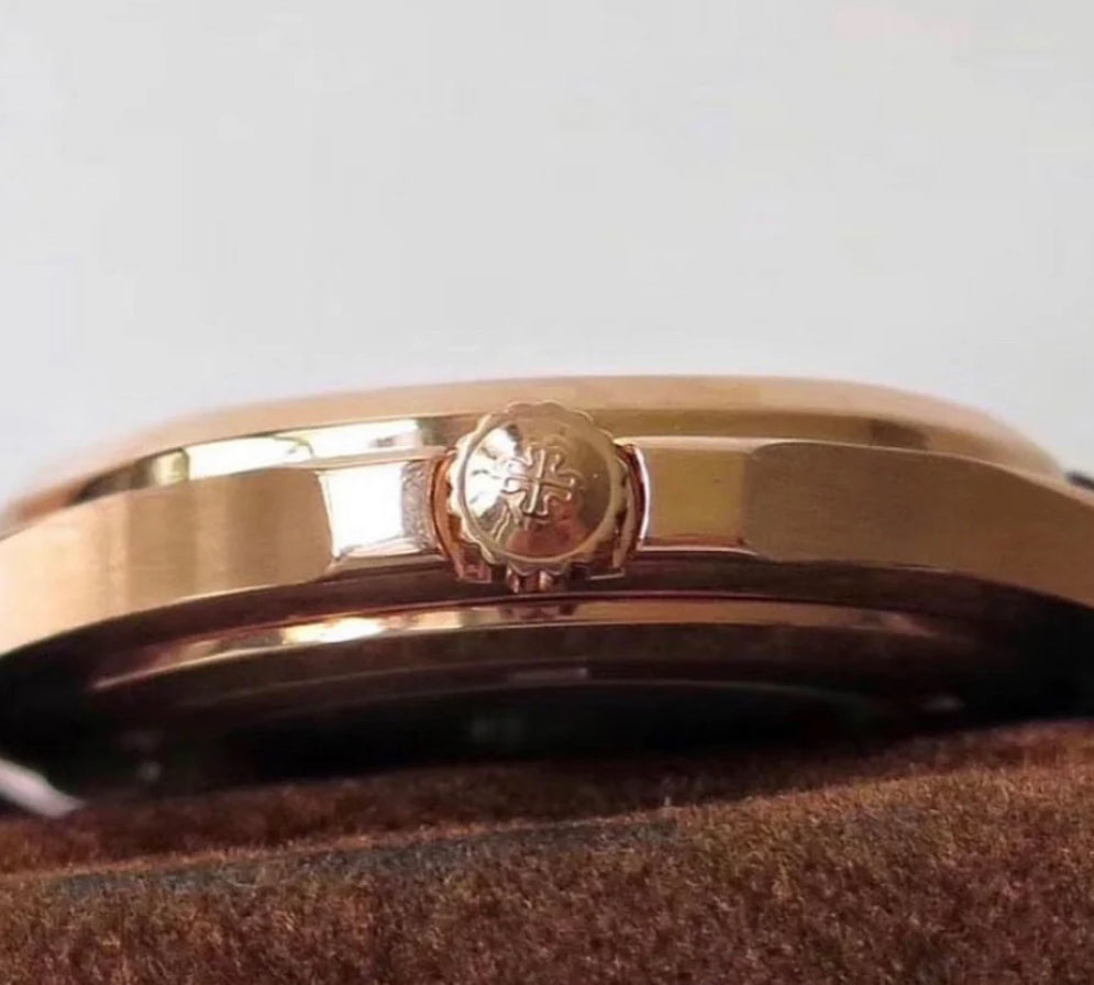 PATEK PHILIPPE AQUANAUT ROSÈ - Image 2