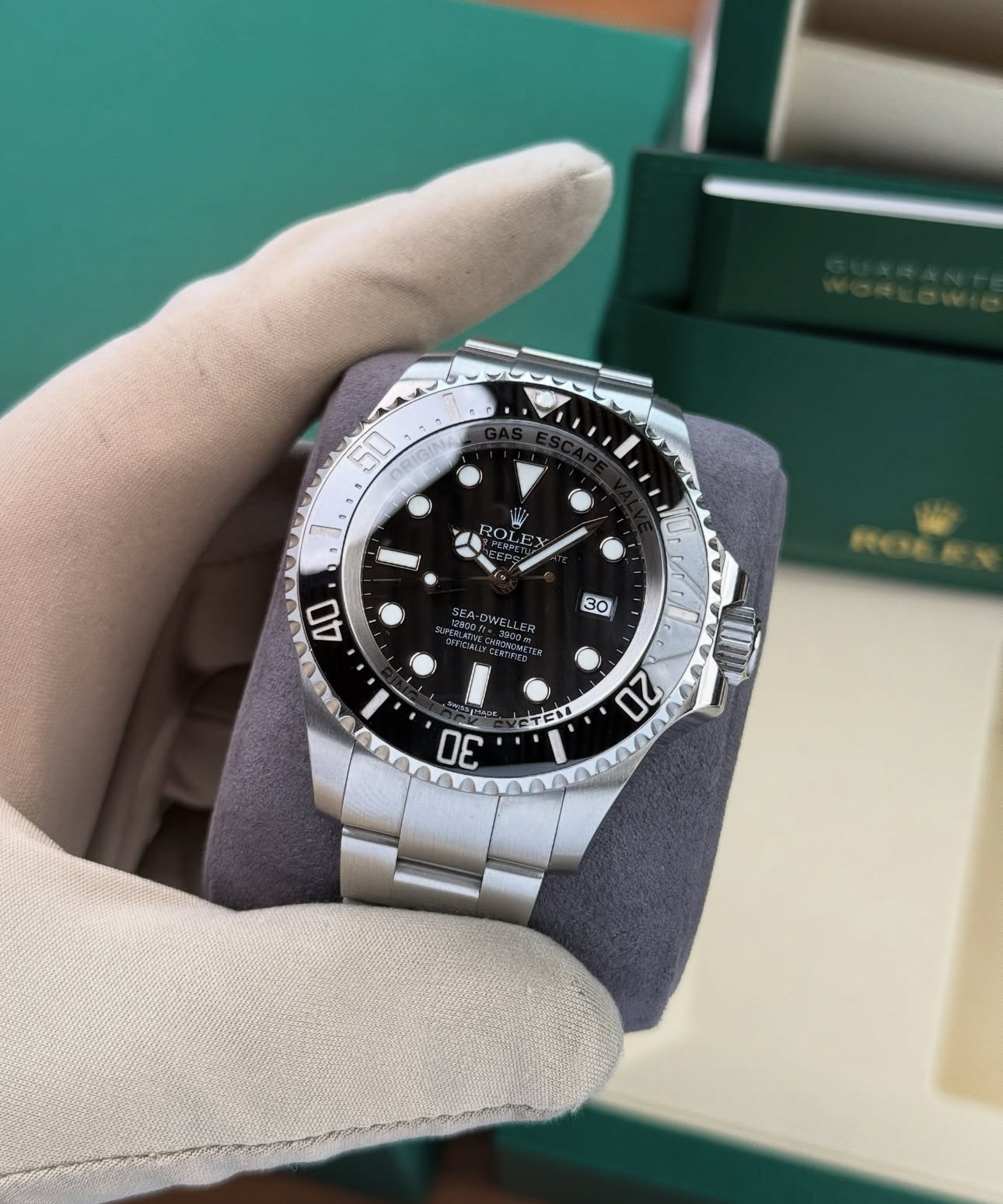 ROLEX SEA-DWELLER BLACK DIAL - Image 2