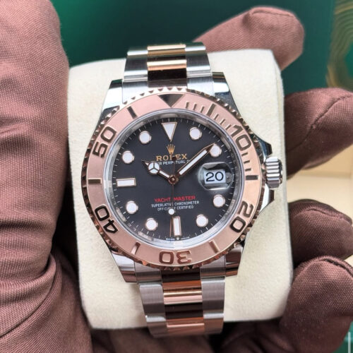 61C7FC70-EF8C-4690-9A9D-9D82494C7FC5.jpg ROLEX YACHT - MASTER ACCIAO & ORO ROSA