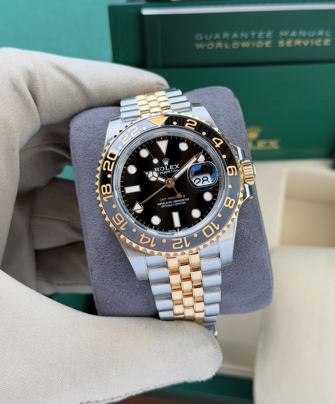 ROLEX GMT MASTER II JUBILÈE BICOLOR 2023 - Image 2