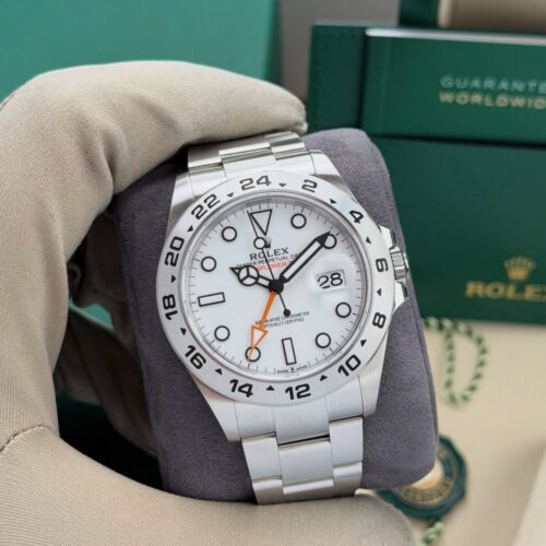 7DF4DCF4-A24B-4CC0-AAAD-011749F1177F.jpg ROLEX EXPLORER II DATE WHITE