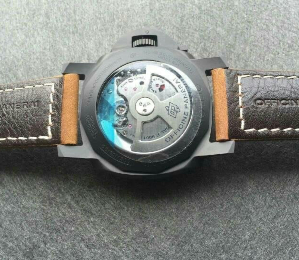 PANERAI LUMINOR GMT CERAMIC - Image 3
