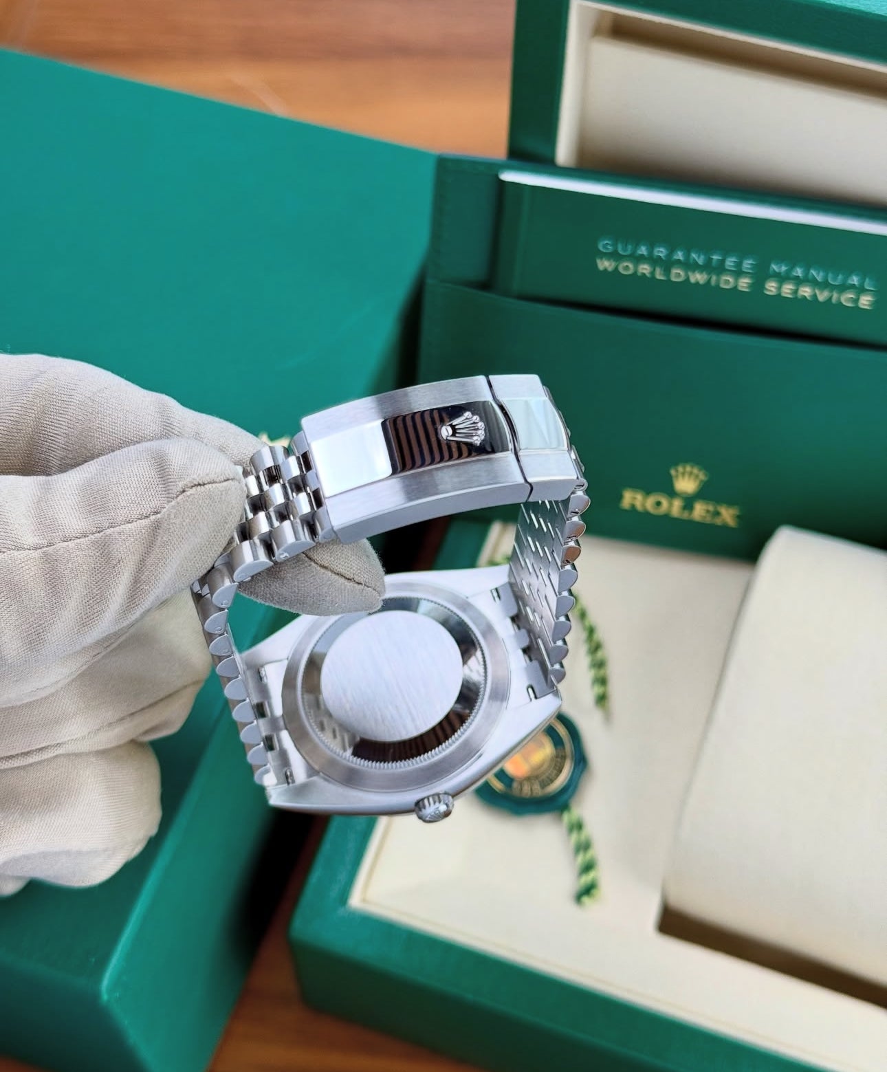 ROLEX DATEJUST JUBILÈE BLACK DIAL - Image 3
