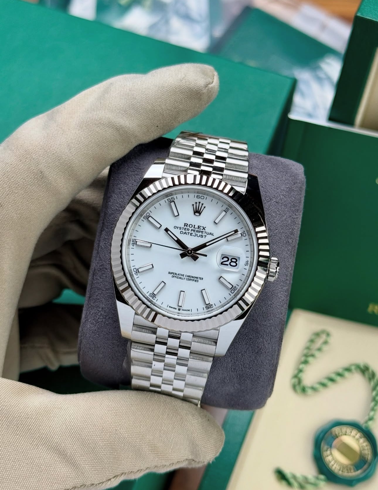 ROLEX DATEJUST JUBILEE WHITE DIAL - Image 2