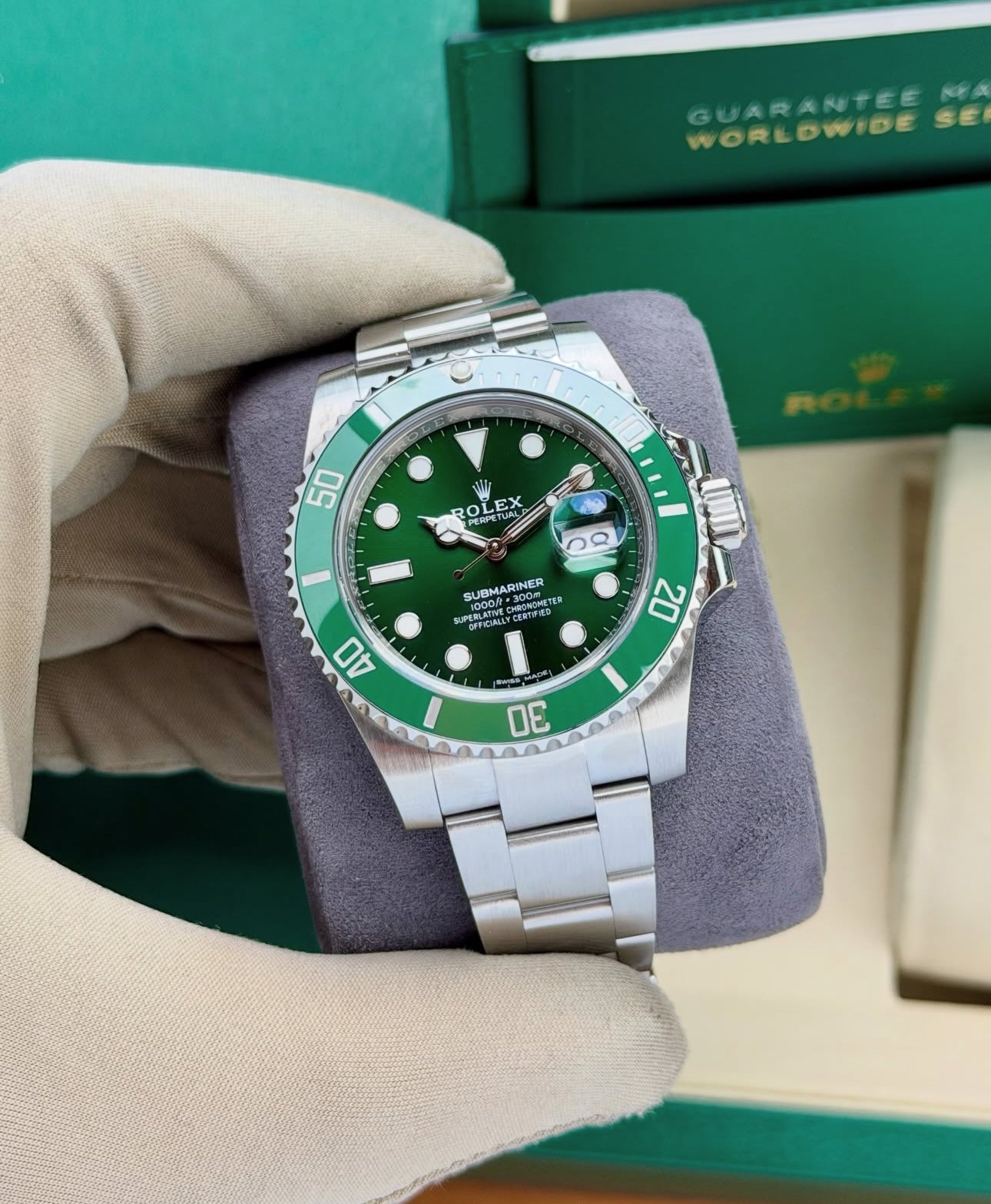 ROLEX SUBMARINER DATE “HULK” - Image 2