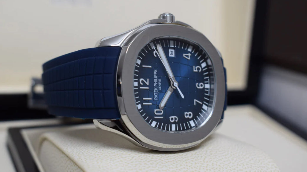 PATEK PHILIPPE AQUANAUT BLUE DIAL - Image 3