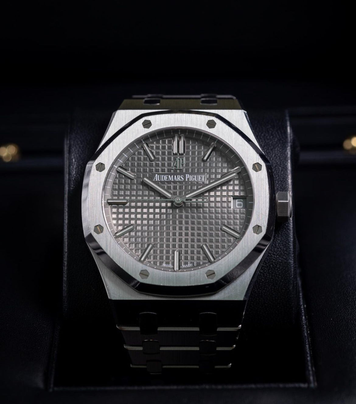 AUDEMARS PIGUET ROYAL OAK GREY DIAL - Image 2