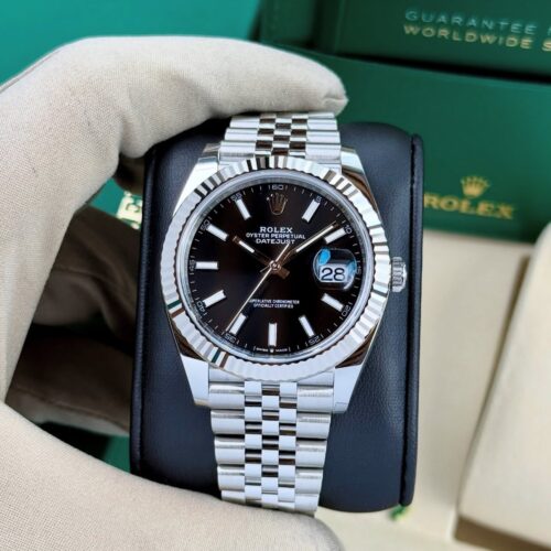 E92419DE-2811-49CE-A292-F6868C53D51E.jpg ROLEX DATEJUST JUBILÈE BLACK DIAL