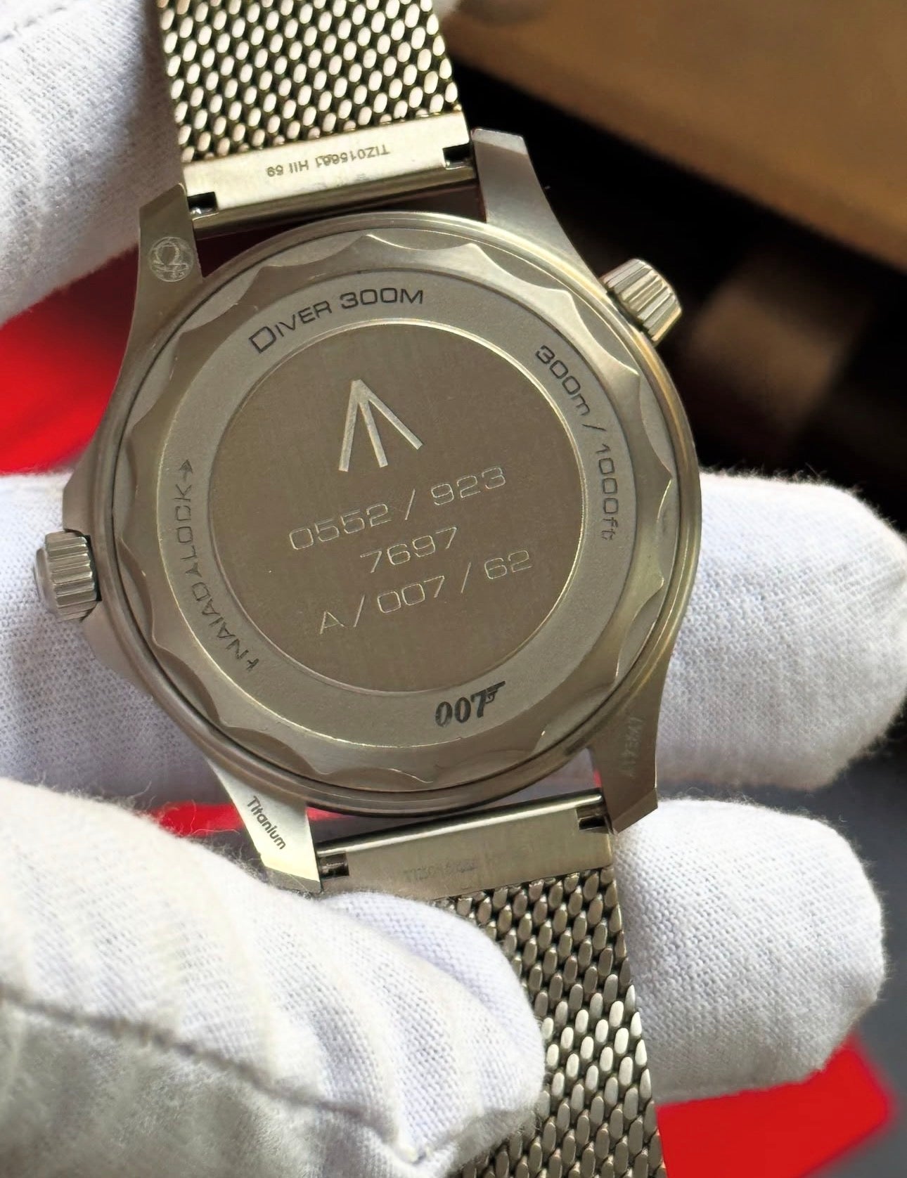 OMEGA SEAMASTER DIVER 300M JAMES BOND 007 - Image 6