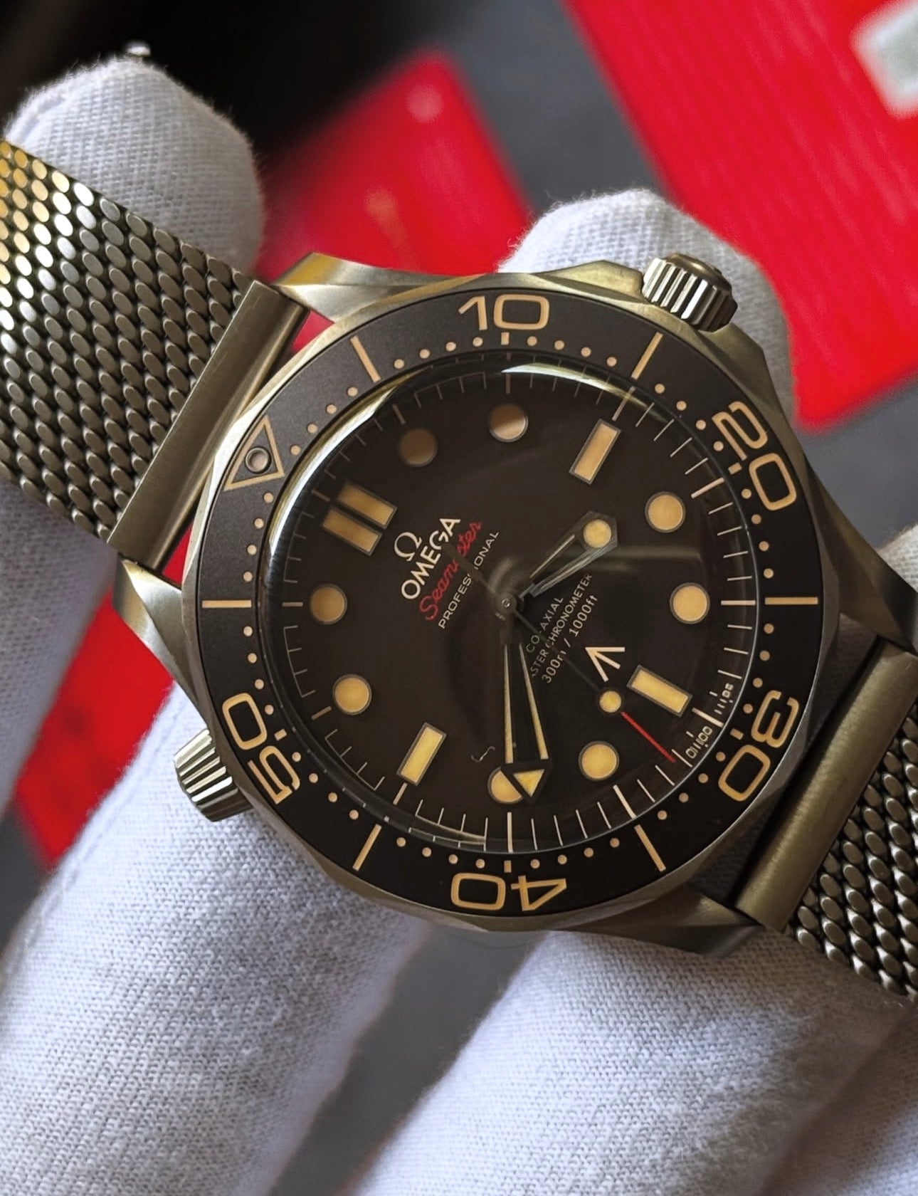OMEGA SEAMASTER DIVER 300M JAMES BOND 007 - Image 2