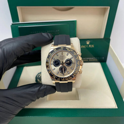 FullSizeRender_bc02e631-35f2-4d2f-81c1-f97af61209eb.jpg ROLEX DAYTONA “PIKACHU”