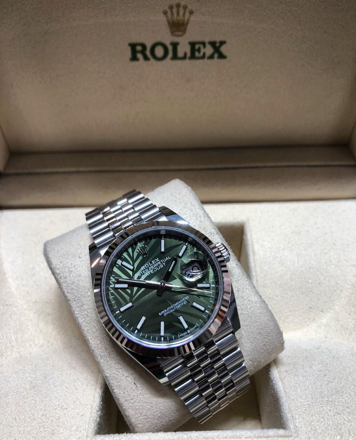 ROLEX DATEJUST JUBILÈE PALM GREEN - Image 2