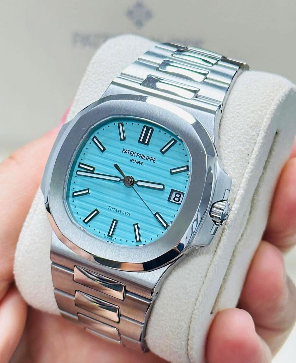 PATEK PHILIPPE NAUTILUS "TIFFANY & CO." - Image 2