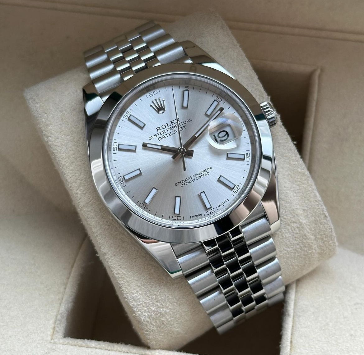 ROLEX DATEJUST JUBILEE SILVER DIAL - Image 2