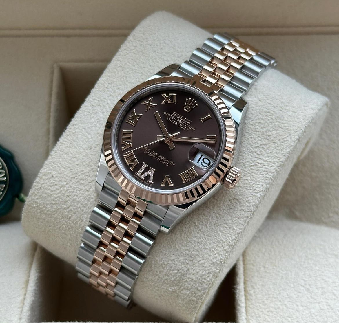 ROLEX DATEJUST JUBILEE GOLD CHOCOLATE ROMAN - Image 4