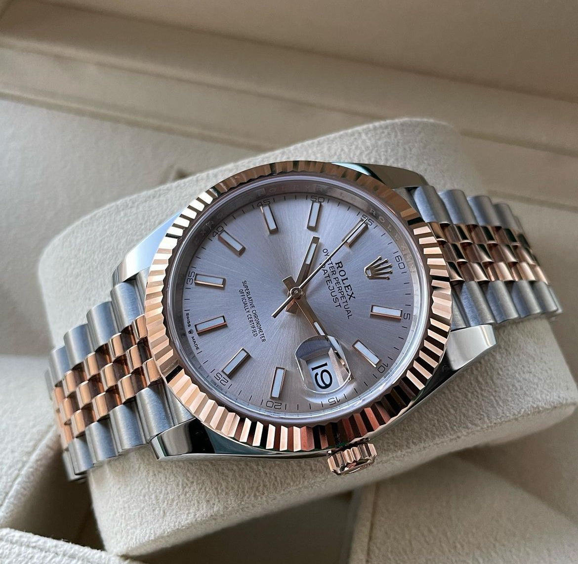 ROLEX DATEJUST JUBILEE STEEL & GOLD SILVER DIAL - Image 2