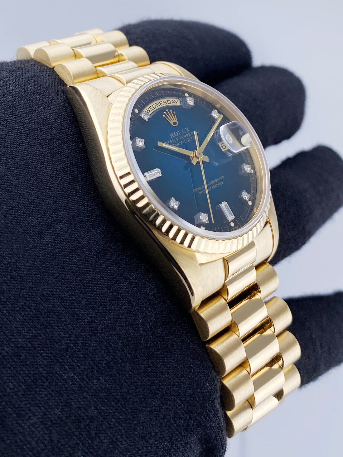 ROLEX DAY-DATE BLUE DIAL VIGNETTE DIAMOND - Image 2
