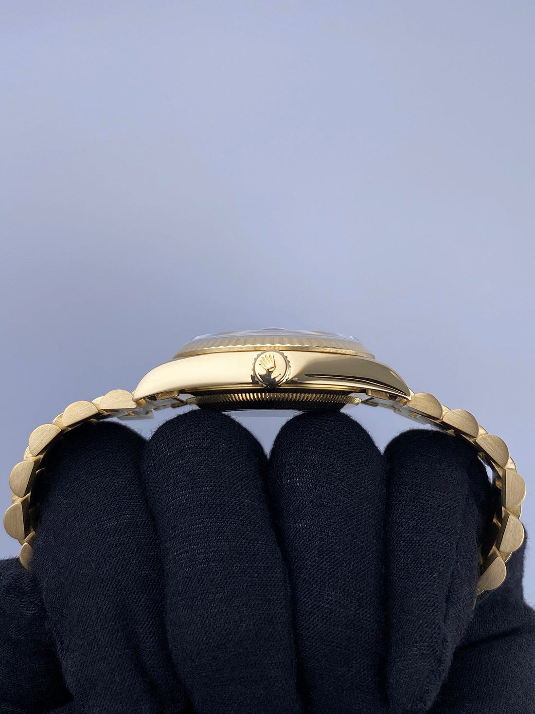 ROLEX DAY-DATE BLUE DIAL VIGNETTE DIAMOND - Image 4