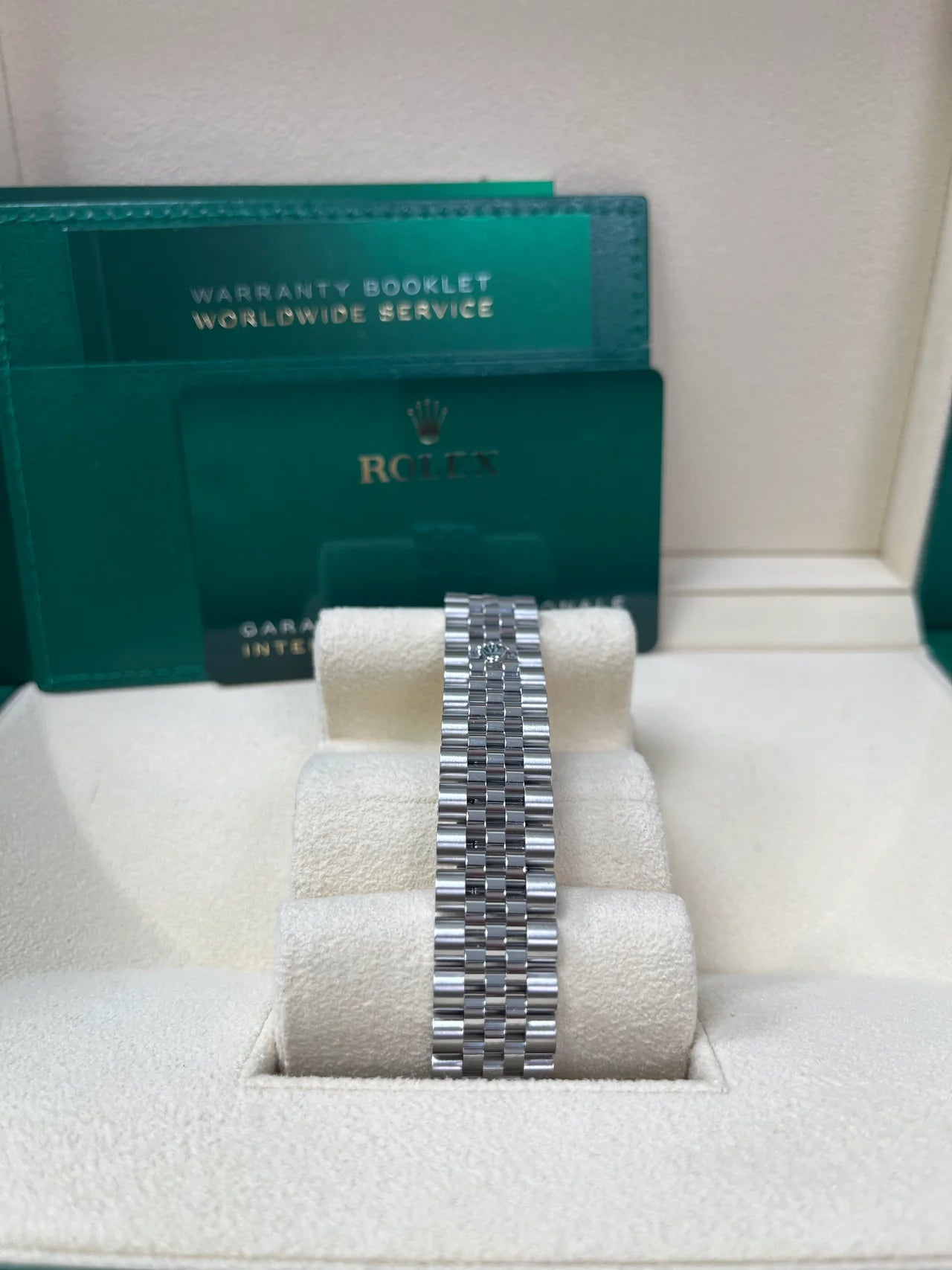 ROLEX DATEJUST JUBILEE WHITE MOTHER OF PEARL DIAMOND BEZEL DIAL - Image 4