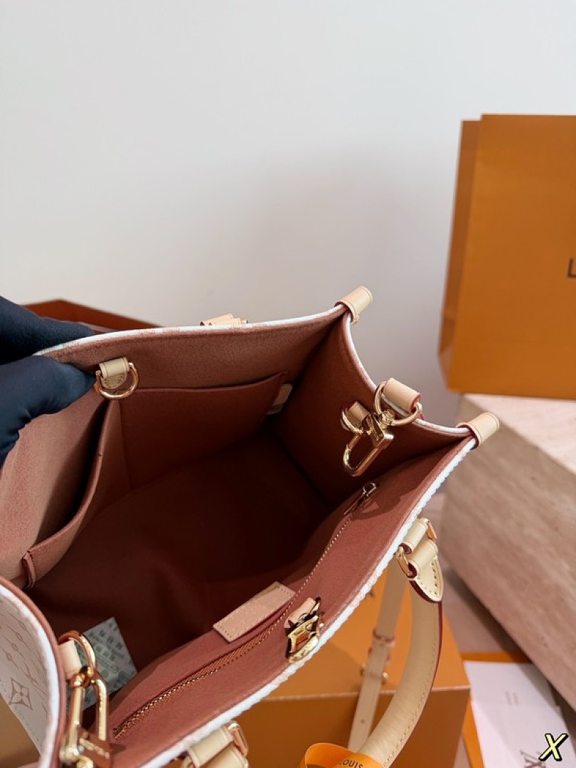 Louis Vuitton OnTheGo-Style Monogram Tote — Ivory & Tan - Image 9