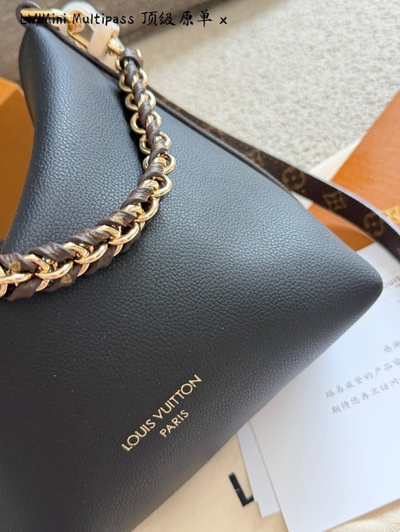 Louis Vuitton Multipass-Style Chain Shoulder Bag — Black - Image 4