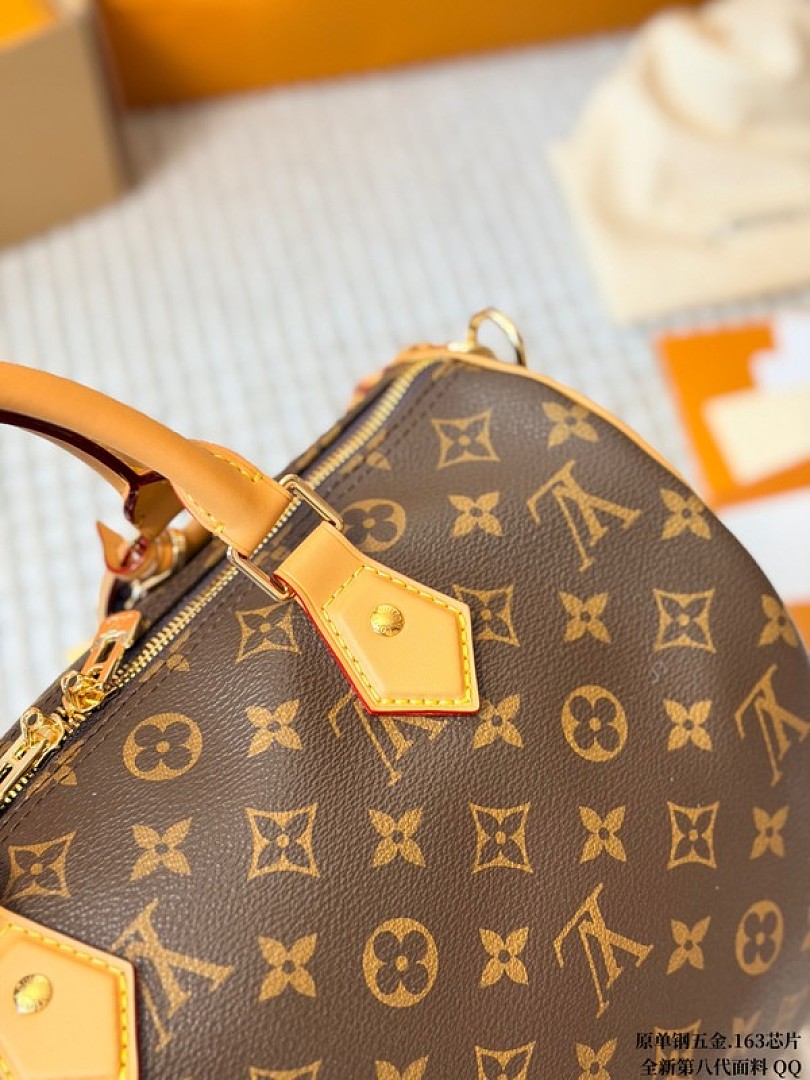 Louis Vuitton Speedy-Style Monogram Bag with Travel Tags — Brown & Tan - Image 6