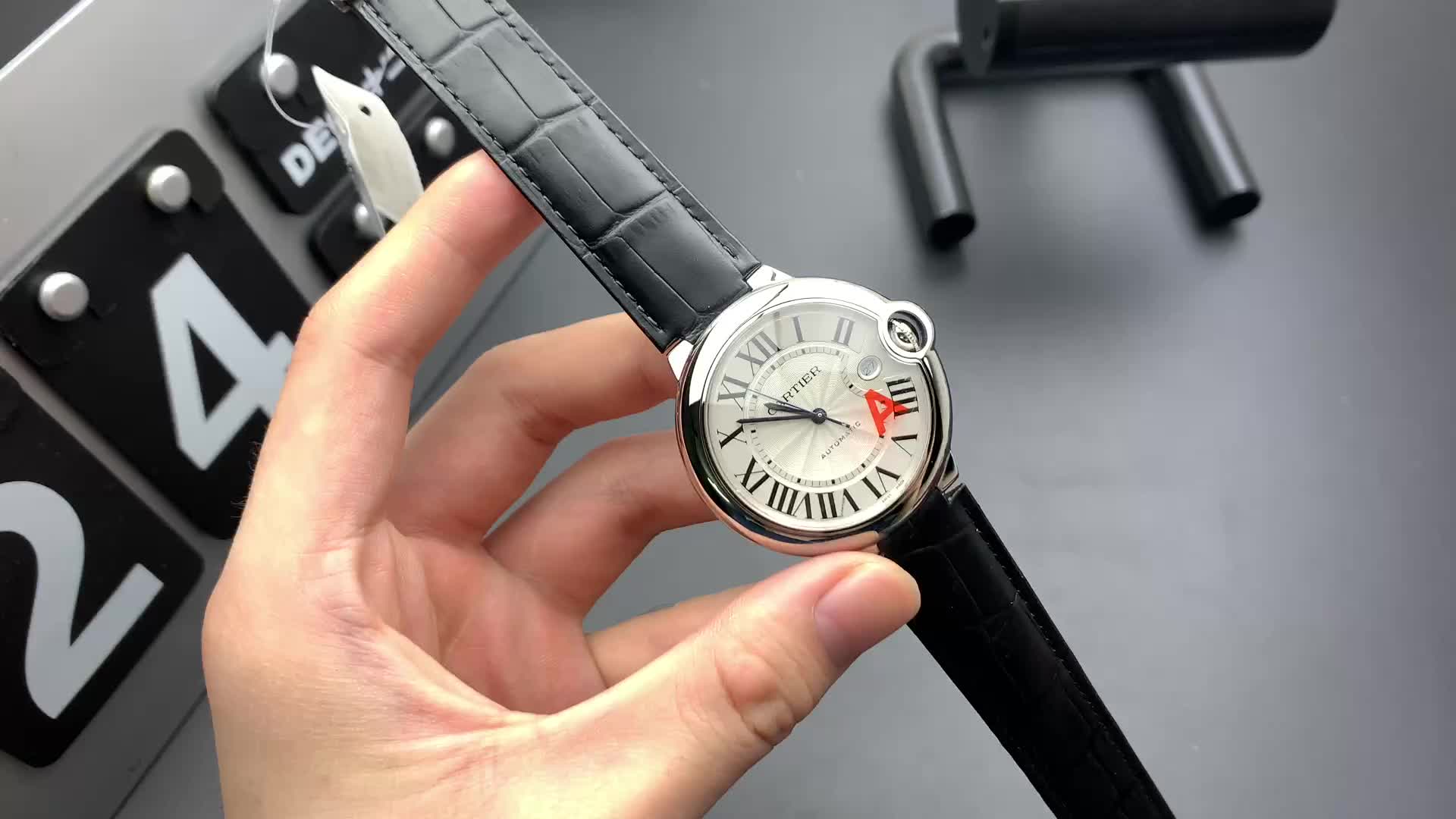 Classic Watch – IW-1925