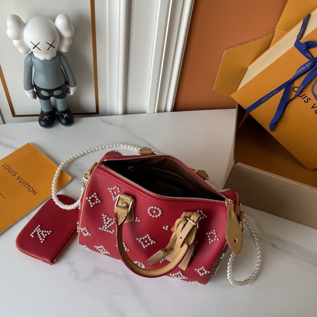 Louis Vuitton Speedy-Style Beaded Bag 25 — Red - Image 8