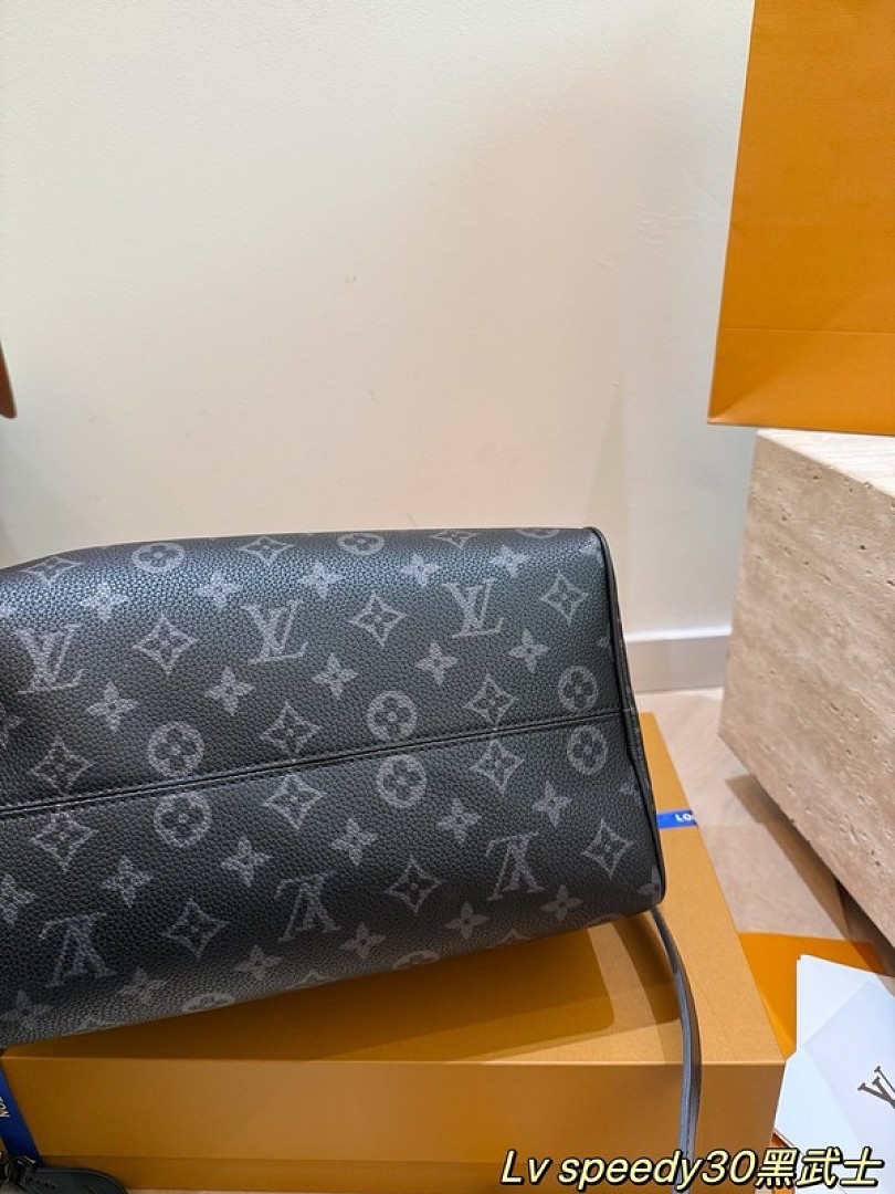 Louis Vuitton Speedy-Style Monogram Bag 30 with Pouch — Black & Grey - Image 7