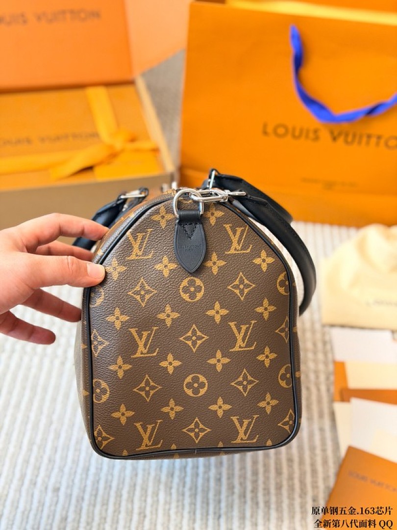 Louis Vuitton Speedy-Style Monogram Bag with Black Trim — Brown & Black - Image 7
