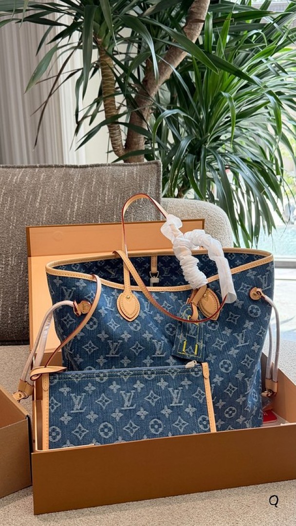 Louis Vuitton Neverfull-Style Denim-Look Monogram Tote — Colour Options - Image 4