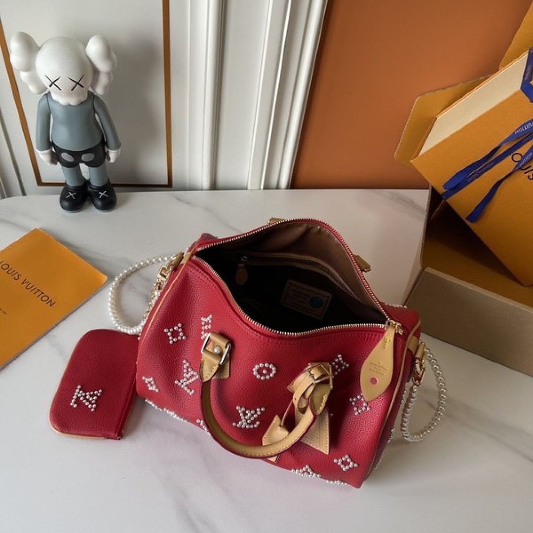Louis Vuitton Speedy-Style Beaded Bag 30 — Red - Image 8