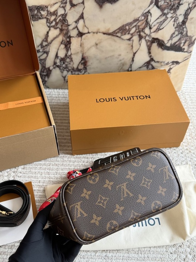 Louis Vuitton Neverfull-Style Mini Monogram Tote with Black Trim — Brown & Black - Image 6