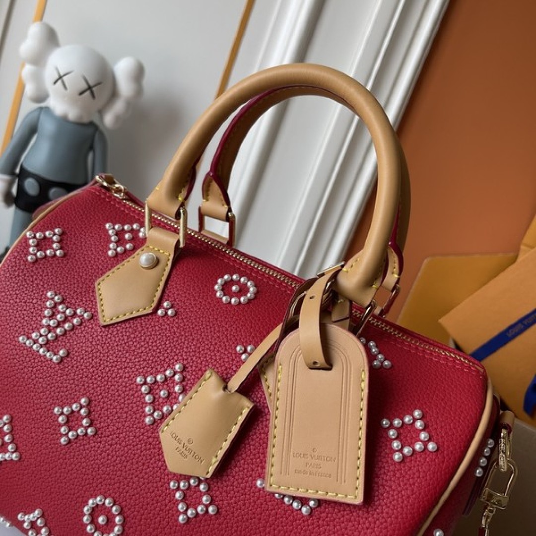 Louis Vuitton Speedy-Style Beaded Bag 25 — Red - Image 4