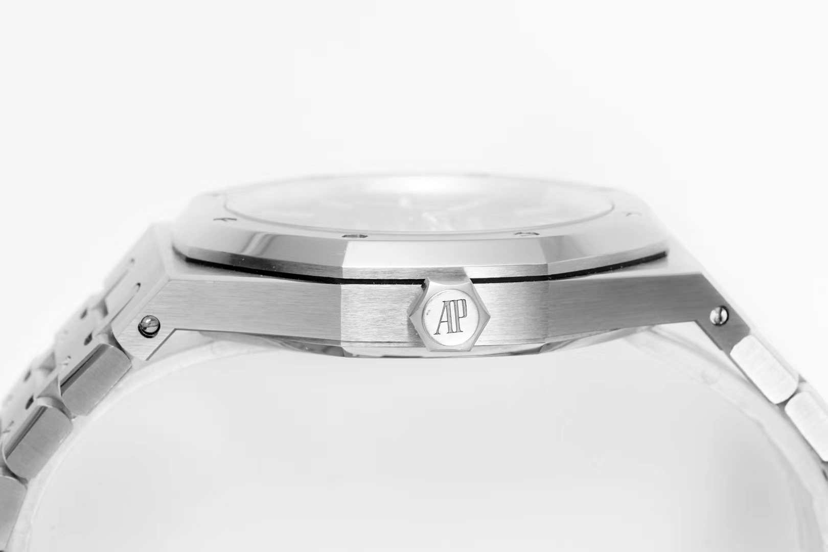 Audemars Piguet Royal Oak Luminous Watch – IW-2191 - Image 6