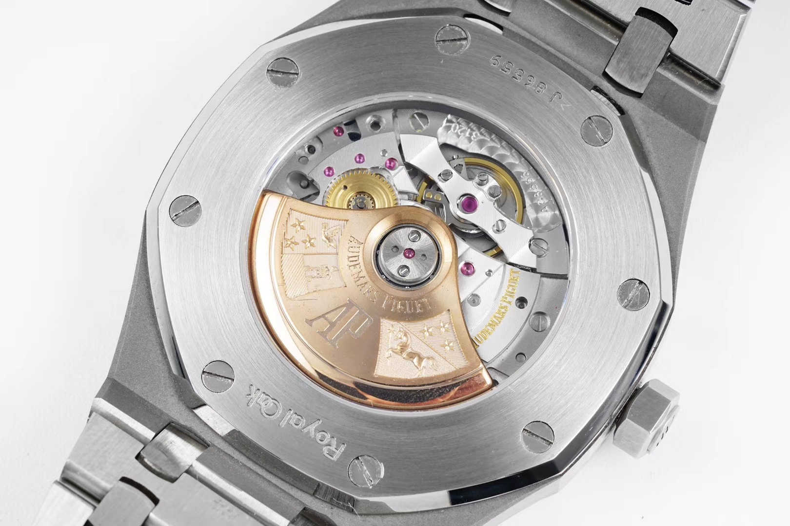 Audemars Piguet Royal Oak Luminous Watch – IW-2191 - Image 9
