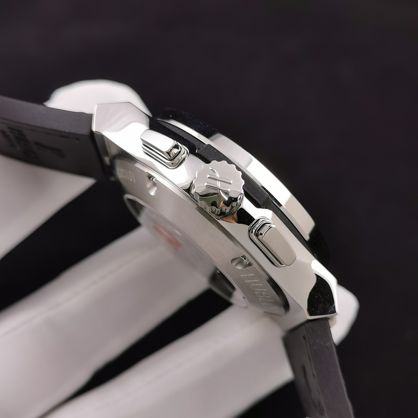 Hublot Classic Chronograph 45 mm Watch – IW-0352 - Image 5