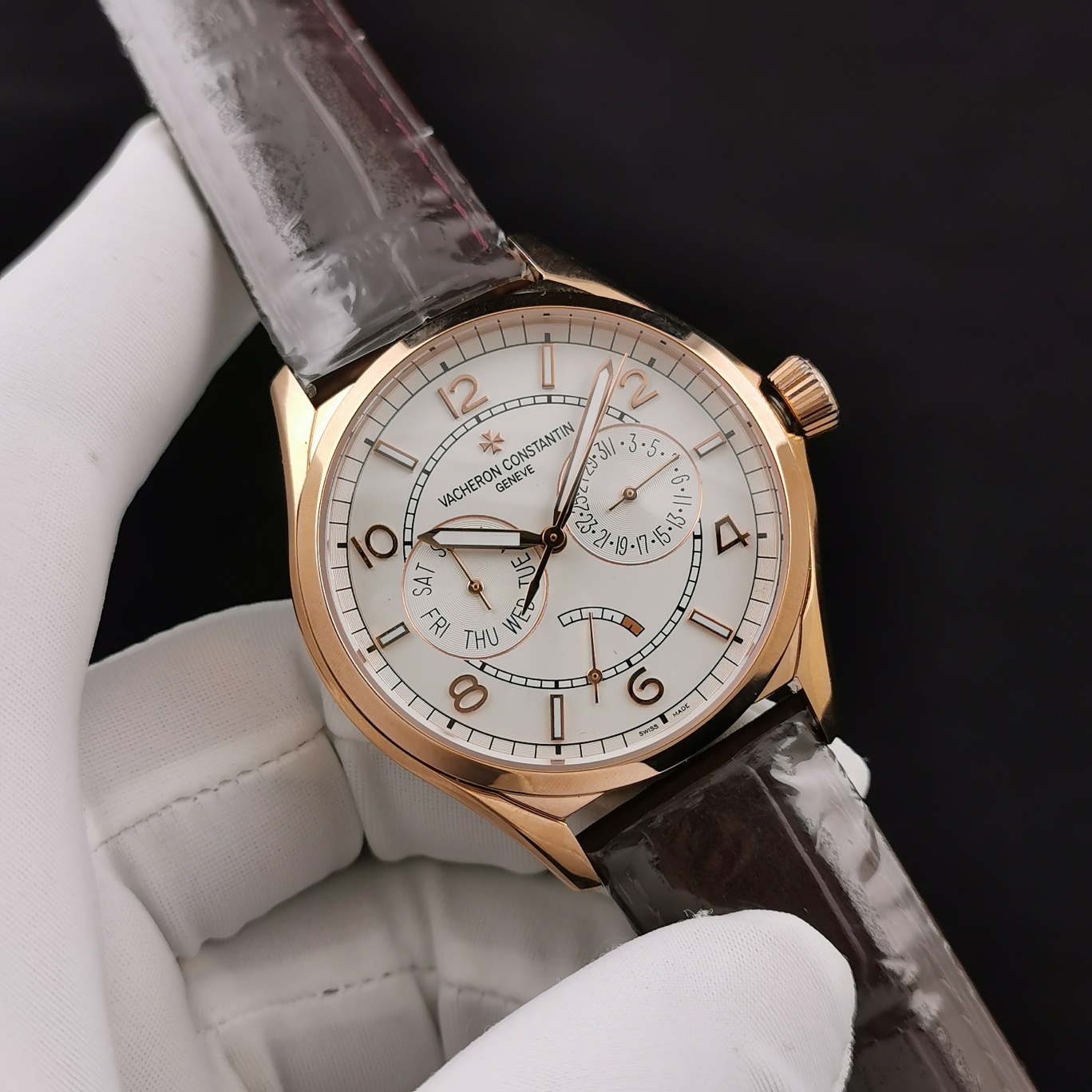 Classic Luminous Watch – IW-0898