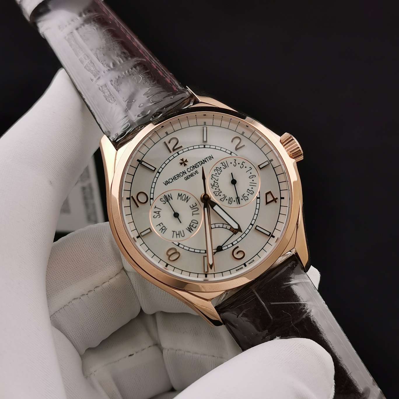 Classic Luminous Watch – IW-0895