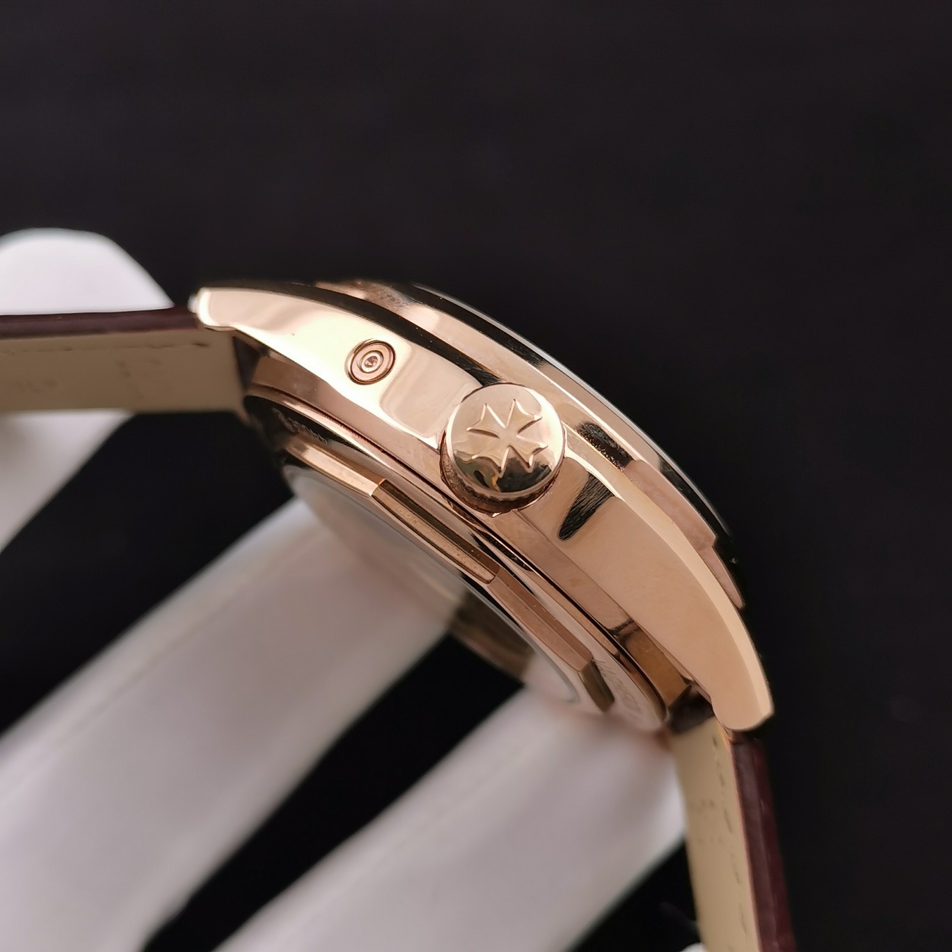 Classic Luminous Watch – IW-0895 - Image 5