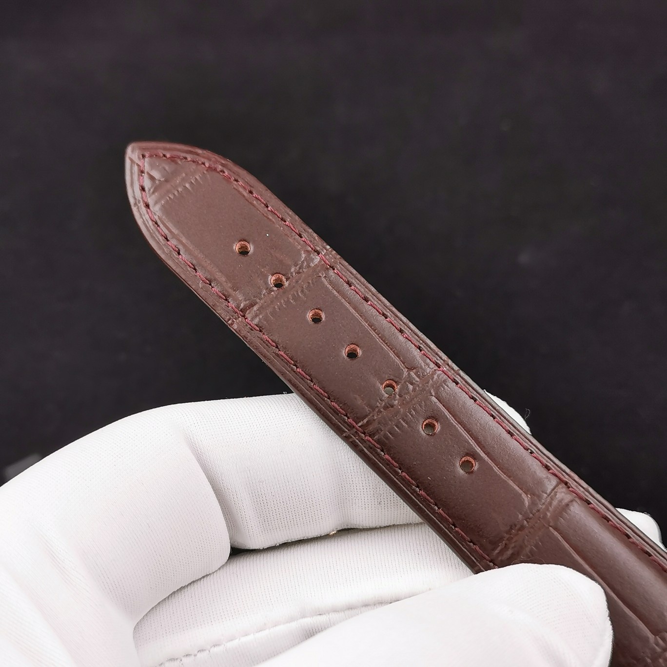 Classic Luminous Watch – IW-0895 - Image 9