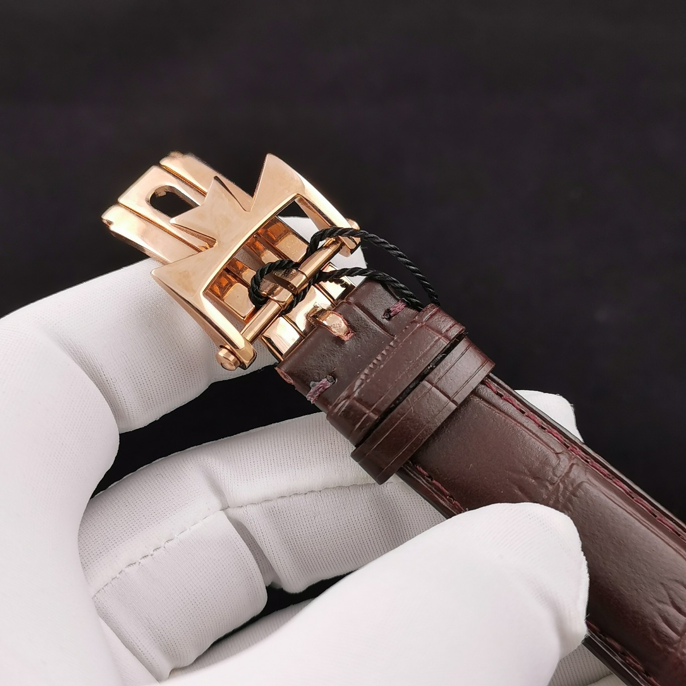 Classic Luminous Watch – IW-0894 - Image 8