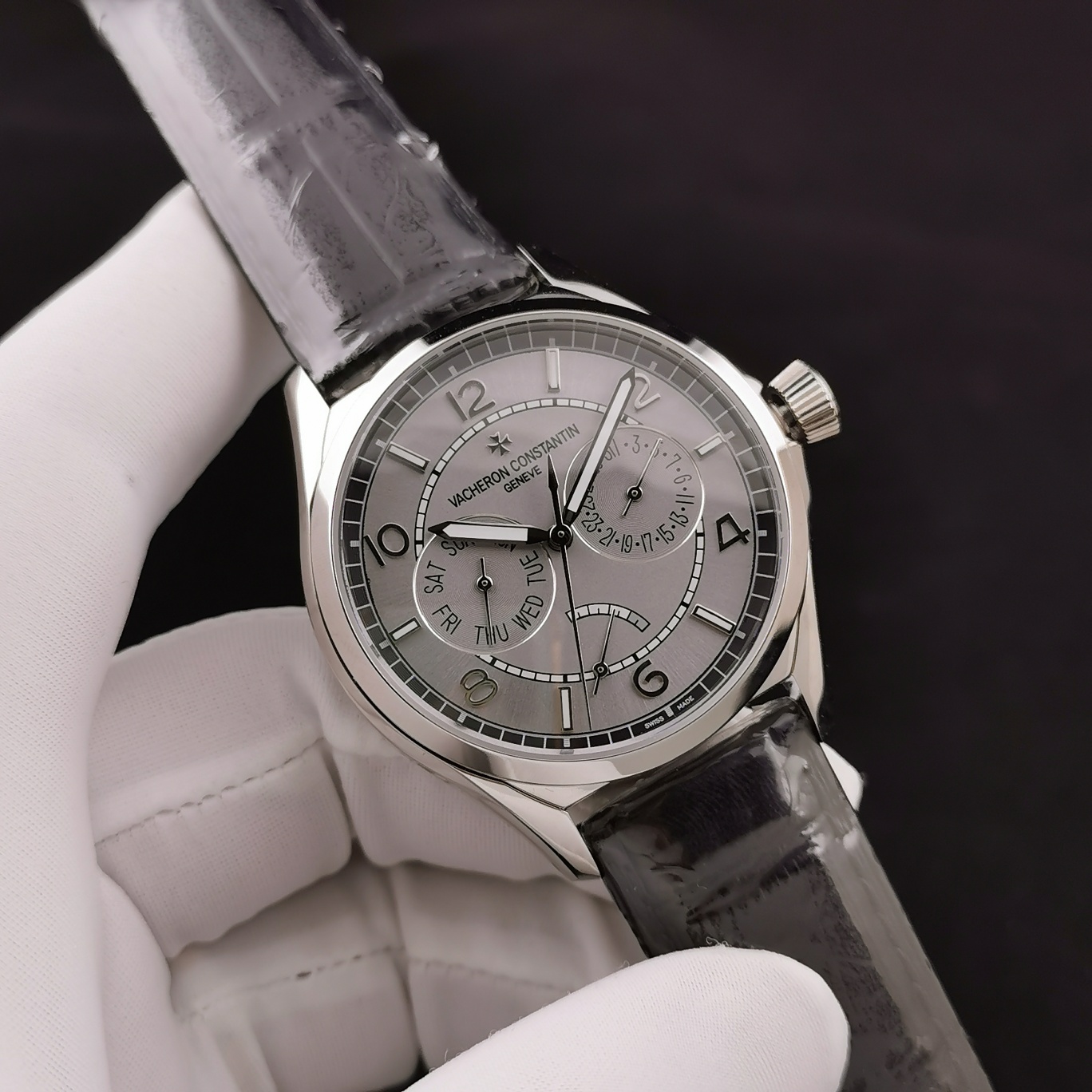 Classic Luminous Watch – IW-0892