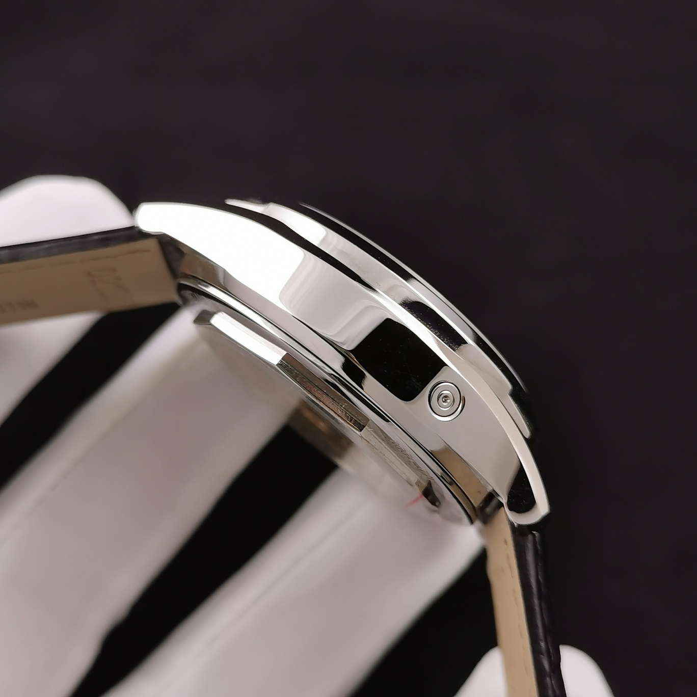 Classic Luminous Watch – IW-0892 - Image 6