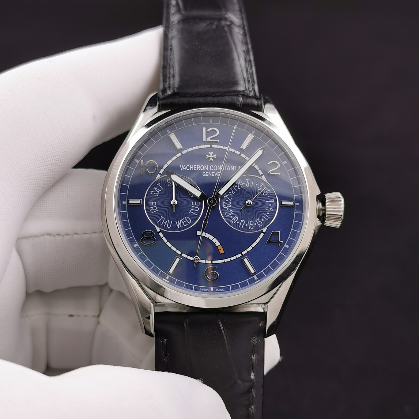 Classic Luminous Watch – IW-0891 - Image 2