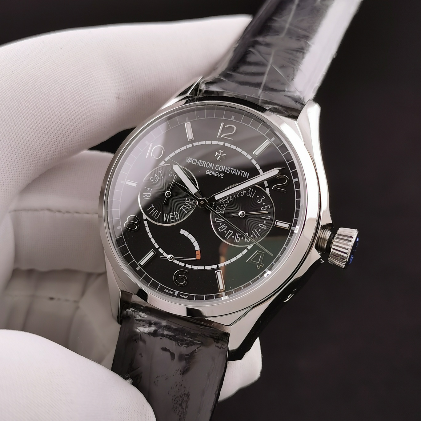 Classic Luminous Watch – IW-0893 - Image 3