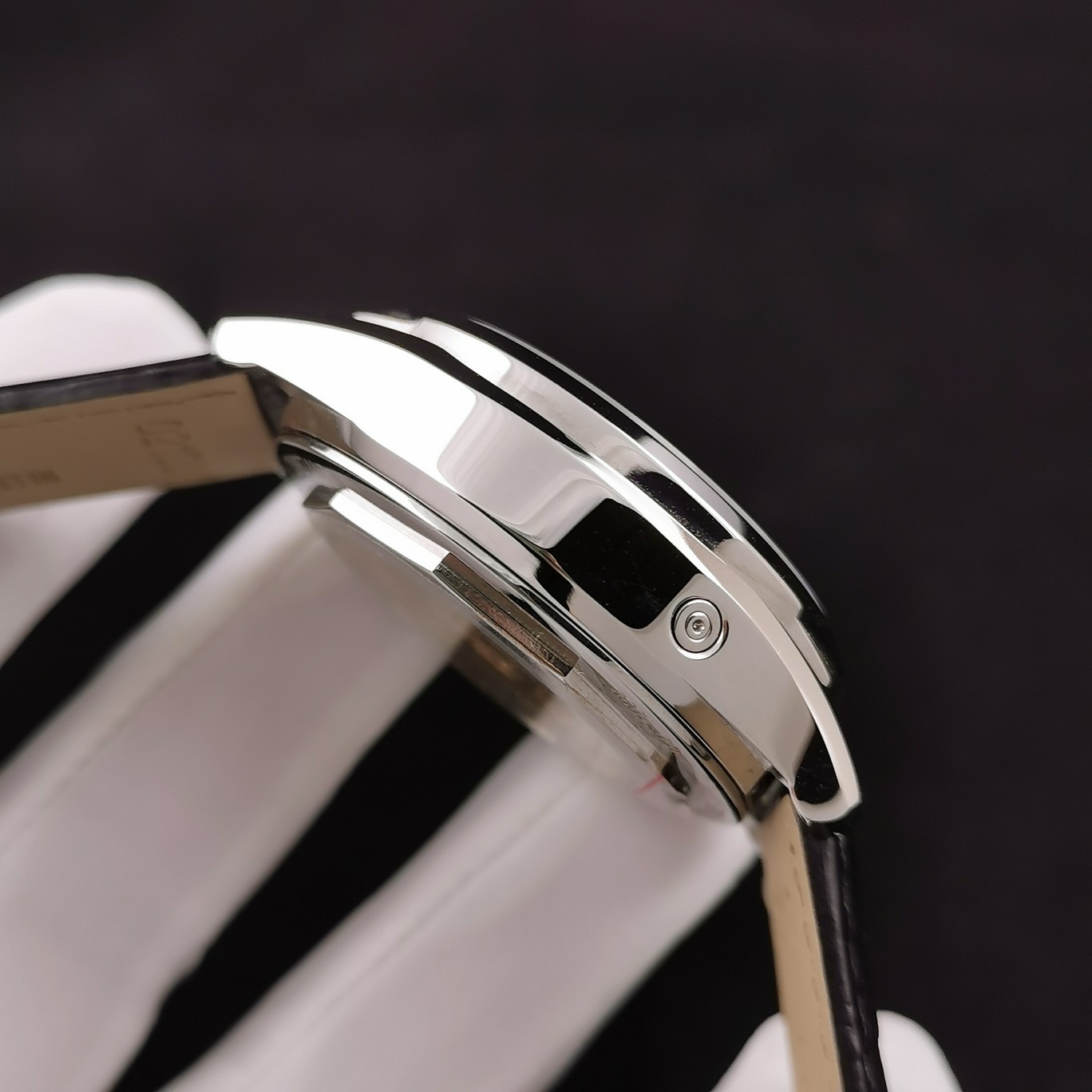 Classic Luminous Watch – IW-0893 - Image 6